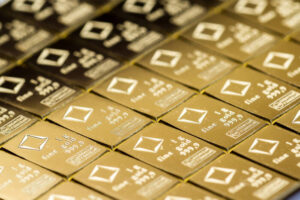 Gold News: Fed Rate Cut Expectations and Geopolitical Risks Push Gold Prices Up