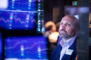 S&P 500, Nasdaq futures hold steady in wait for more inflation data