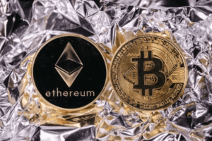 Blackrock Sells BTC to Buy $20M ETH: Ethereum Price Heading to $2,600 in October