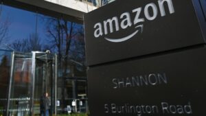 Why this ‘Mag 7’ stock is still a buy even though it’s behind on AI